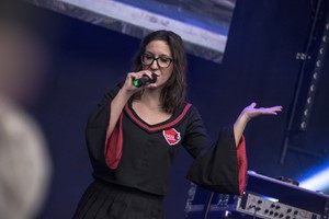 gallery-item